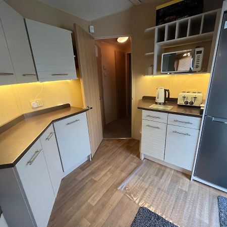 Fulmar 43 ~ Parkdean Holiday Resort Great Yarmouth Extérieur photo