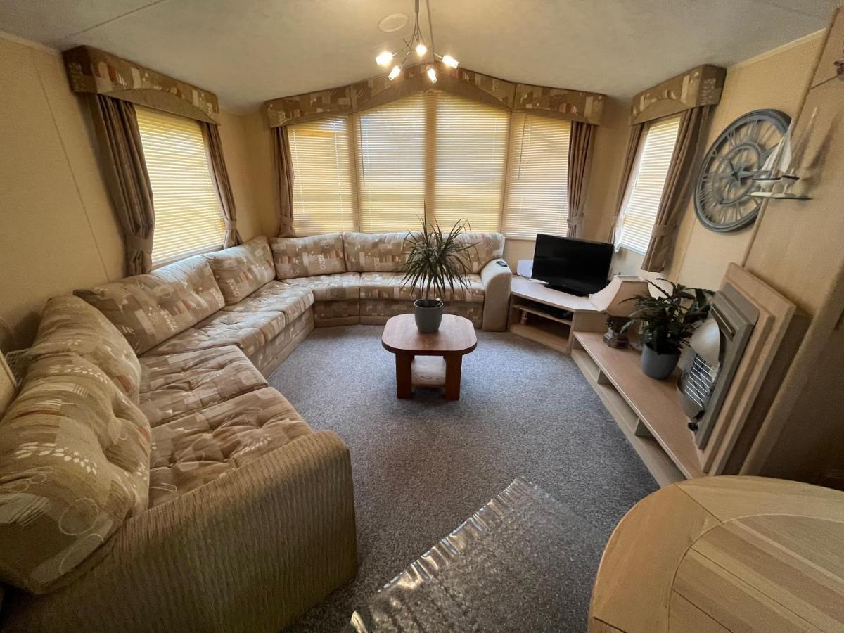Fulmar 43 ~ Parkdean Holiday Resort Great Yarmouth Extérieur photo