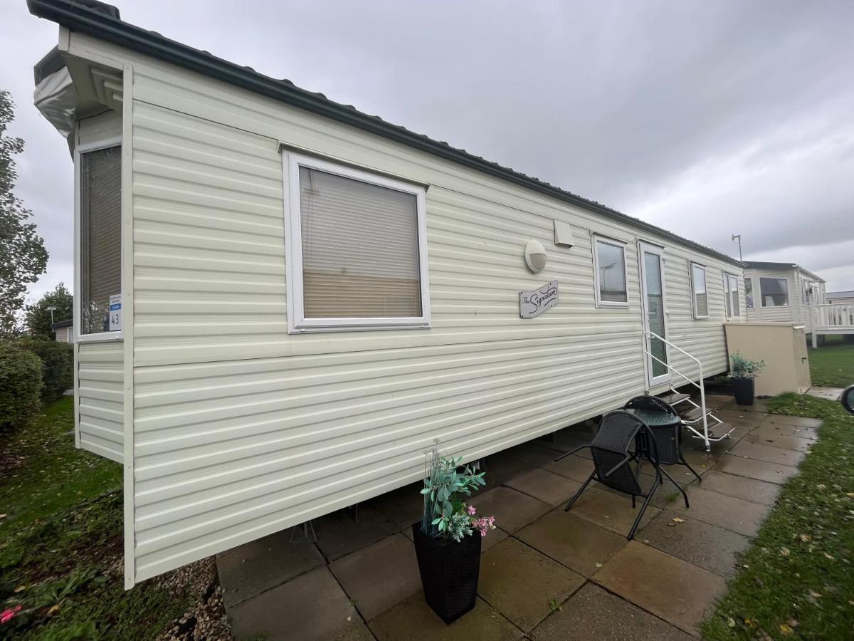 Fulmar 43 ~ Parkdean Holiday Resort Great Yarmouth Extérieur photo
