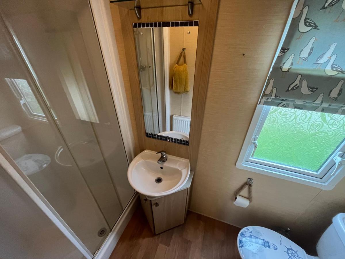 Fulmar 43 ~ Parkdean Holiday Resort Great Yarmouth Extérieur photo