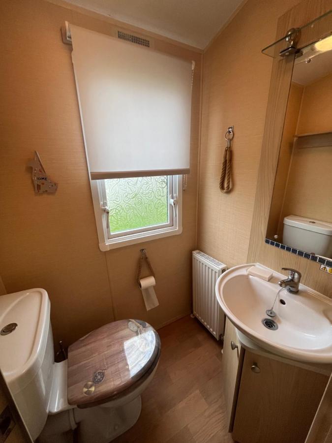 Fulmar 43 ~ Parkdean Holiday Resort Great Yarmouth Extérieur photo