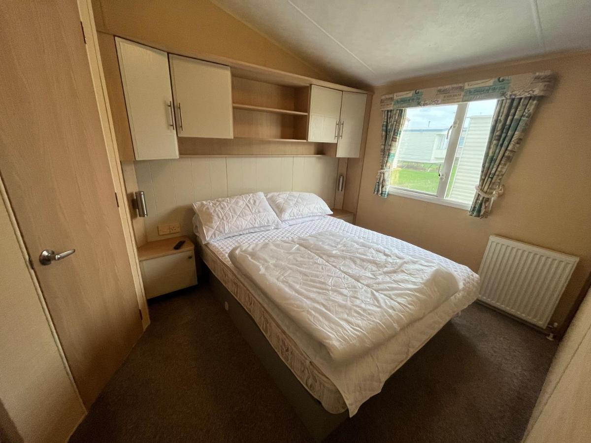Fulmar 43 ~ Parkdean Holiday Resort Great Yarmouth Extérieur photo